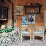 Delux Kunstgalerie Und Ilmradweg Apartment Kranichfeld