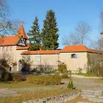 Delux Kunstgalerie Und Ilmradweg