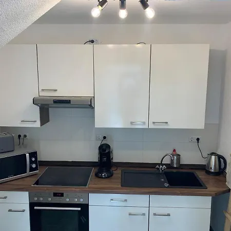 Delux Kunstgalerie Und Ilmradweg *