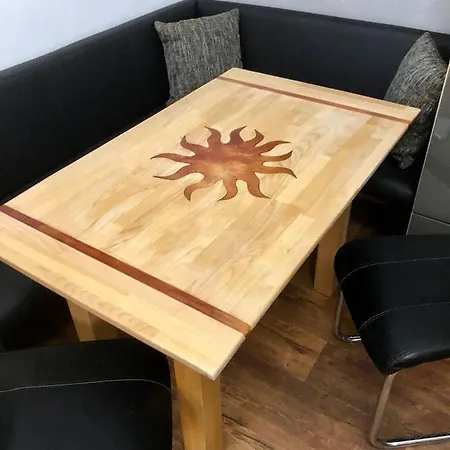 Delux Kunstgalerie Und Ilmradweg *