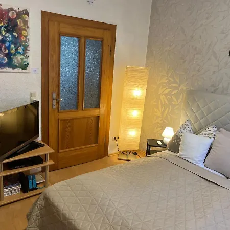 Delux Kunstgalerie Und Ilmradweg Apartment Kranichfeld