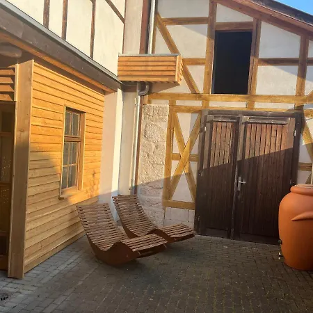 Delux Kunstgalerie Und Ilmradweg 公寓 Kranichfeld