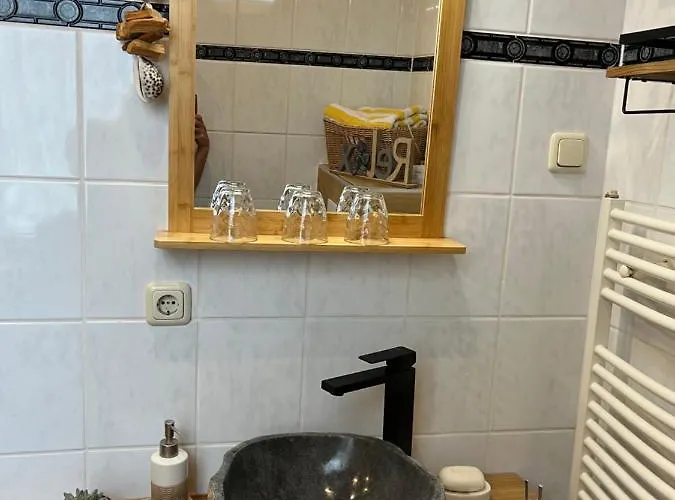 Delux Kunstgalerie Und Ilmradweg *