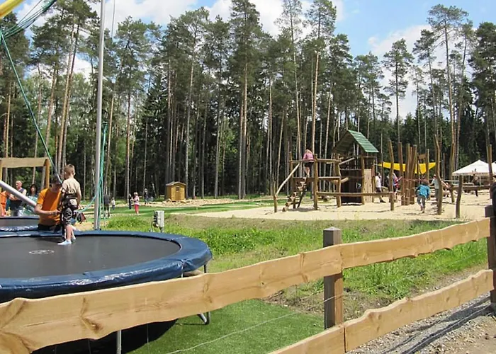 Delux Kunstgalerie Und Ilmradweg